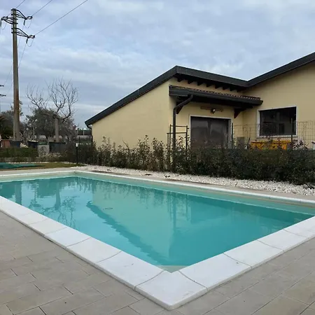 The Good Vibe - House In With Pool
